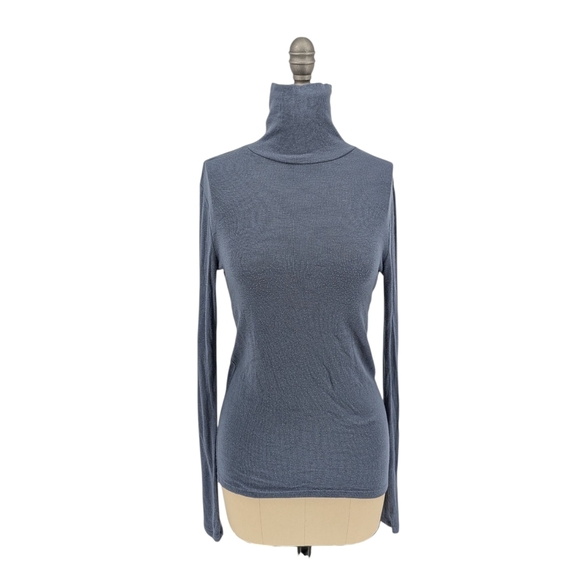 GAP Sweaters - Gap Turtleneck Ribbed Knit Top Blue size XSmall preppy classic Business casual